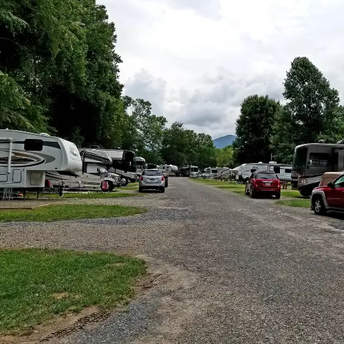 creekwood farm RV park